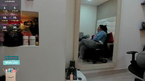 Snapshot of mariana_c chatting on June 2026 02:56:01 PM Mar y online show from June 2026 02:56:01 PM