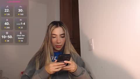 Snapshot of mariana_es chatting on November 2025 11:40:01 PM Mariana online show from November 2025 11:40:01 PM