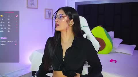 Snapshot of mariana_monroe04 chatting on September 2025 07:25:02 PM Mariana online show from September 2025 07:25:02 PM
