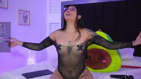 Snapshot of mariana_monroe04 chatting on September 2025 07:03:01 PM Mariana online show from September 2025 07:03:01 PM