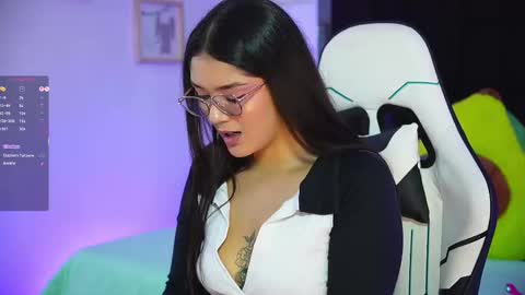 Snapshot of mariana_monroe04 chatting on September 2025 07:05:01 PM Mariana online show from September 2025 07:05:01 PM