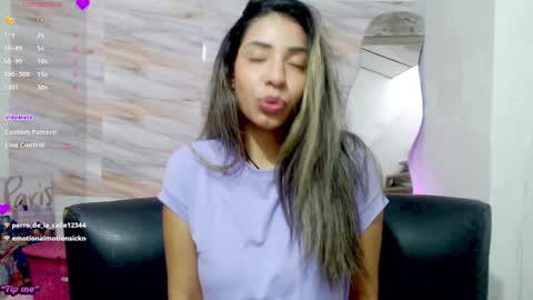 Snapshot of mariana_turner chatting on January 2025 08:11:02 PM Mariana turner online show from January 2025 08:11:02 PM