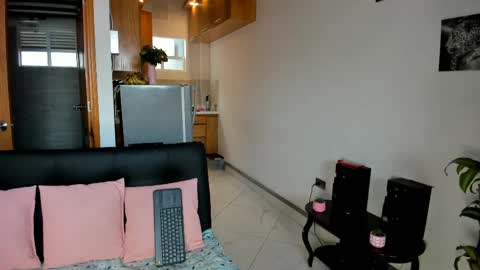 Mariana online show from April 2026 12:45:02 PM