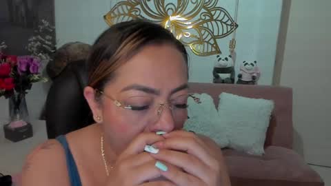 Snapshot of marianalopez81 chatting on February 2025 09:08:01 AM Mariana Lopez online show from February 2025 09:08:01 AM