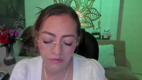 Snapshot of marianalopez81 chatting on February 2025 03:01:01 AM Mariana Lopez online show from February 2025 03:01:01 AM