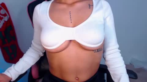 M A R I A N E online show from January 2025 09:11:01 AM