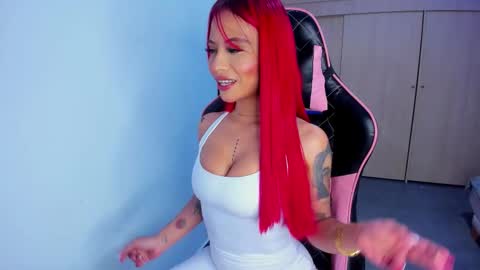 M A R I A N E online show from November 2025 09:50:02 AM