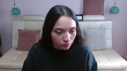 Snapshot of marianne_cam chatting on May 2026 03:52:01 PM marianne_cam online show from May 2026 03:52:01 PM