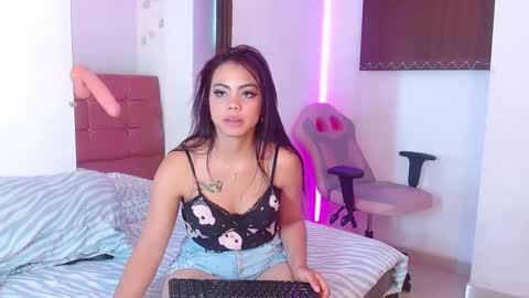 Snapshot of maribelsex303av chatting on January 2025 02:59:01 PM maribelsex303av online show from January 2025 02:59:01 PM