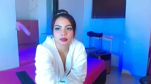 Snapshot of maribelsex303av chatting on February 2025 04:53:02 PM maribelsex303av online show from February 2025 04:53:02 PM