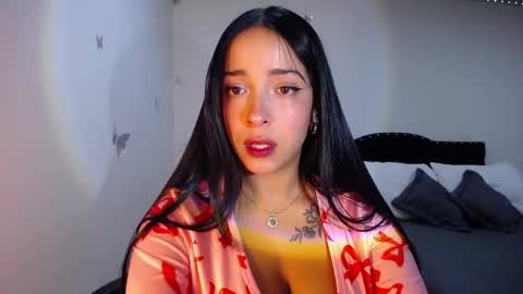 Nicolle online show from September 2025 03:39:02 AM