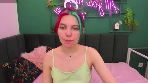 Snapshot of marie_reyes_ chatting on February 2026 02:16:01 AM Mary 3 online show from February 2026 02:16:01 AM