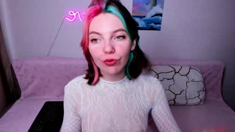 Snapshot of marie_reyes_ chatting on February 2026 03:25:01 AM Mary 3 online show from February 2026 03:25:01 AM