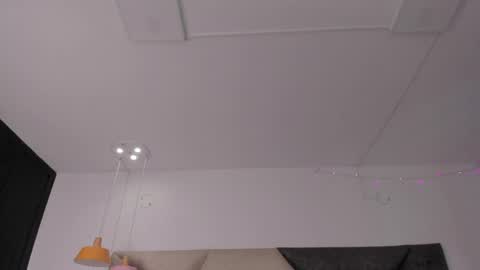 Mariee online show from April 2026 06:27:01 PM