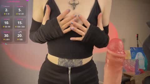 Snapshot of mariel_a_gold chatting on March 2025 05:13:01 AM Mariel Gold online show from March 2025 05:13:01 AM