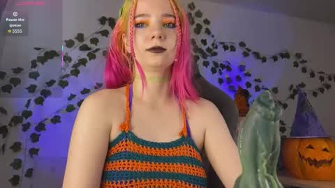 Snapshot of mariel_a_gold chatting on October 2025 05:31:01 AM Mariel Gold online show from October 2025 05:31:01 AM