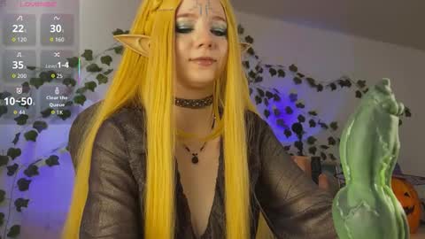 Snapshot of mariel_a_gold chatting on October 2025 05:52:01 AM Mariel Gold online show from October 2025 05:52:01 AM