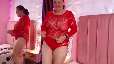 Snapshot of marielahorny303av chatting on November 2025 12:29:02 PM marielahorny303av online show from November 2025 12:29:02 PM