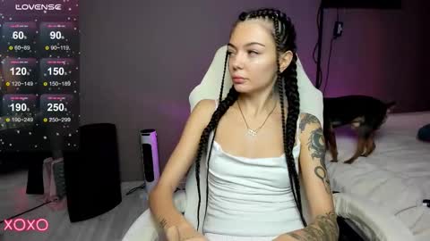 Snapshot of mariella__adams chatting on October 2025 07:32:01 AM Maria online show from October 2025 07:32:01 AM