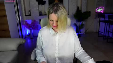 Snapshot of mariemlui chatting on March 2026 03:51:01 PM mariemlui online show from March 2026 03:51:01 PM