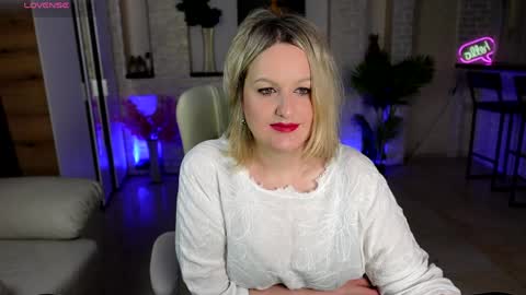 Snapshot of mariemlui chatting on March 2026 11:11:02 AM mariemlui online show from March 2026 11:11:02 AM