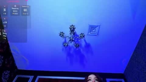 Marie online show from September 2025 08:25:01 PM