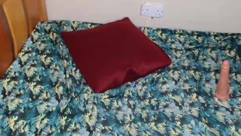 Snapshot of marigold_gift chatting on June 2026 03:00:01 AM gold online show from June 2026 03:00:01 AM