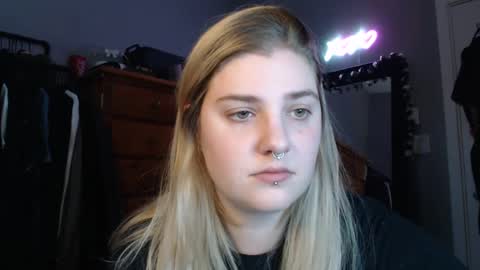 marigoldrue online show from September 2025 01:38:02 AM