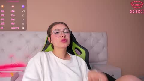 Snapshot of mariie_tayy chatting on February 2025 08:42:01 PM mariie_tayy online show from February 2025 08:42:01 PM