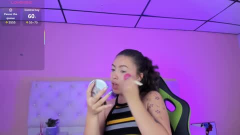 Snapshot of mariie_tayy chatting on October 2025 08:28:01 PM mariie_tayy online show from October 2025 08:28:01 PM