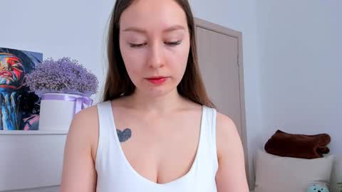 Marilina online show from November 2025 07:46:02 AM