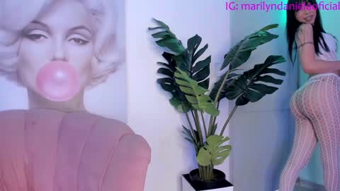 Snapshot of marily_daniela_ chatting on December 2024 03:13:02 PM Marily Daniela online show from December 2024 03:13:02 PM