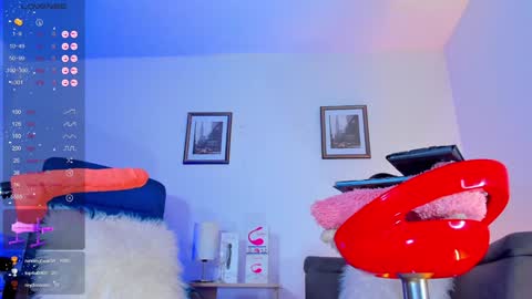 Snapshot of marinelaveau chatting on December 2024 07:17:01 AM marinelaveau online show from December 2024 07:17:01 AM