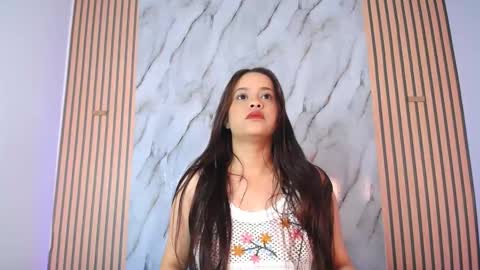 Snapshot of marinella16 chatting on October 2025 01:21:01 PM Marinella16 online show from October 2025 01:21:01 PM