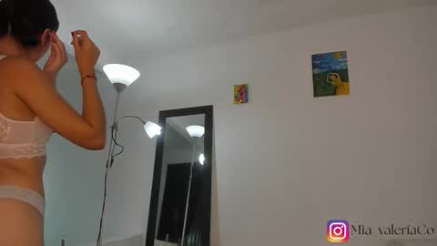 marioandmia online show from December 2025 09:16:02 AM