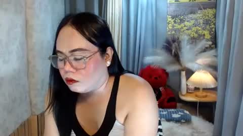 LEAH online show from June 2026 06:02:01 PM