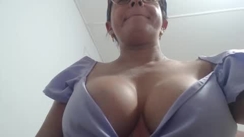 mariska_69 online show from February 2026 12:00:02 AM