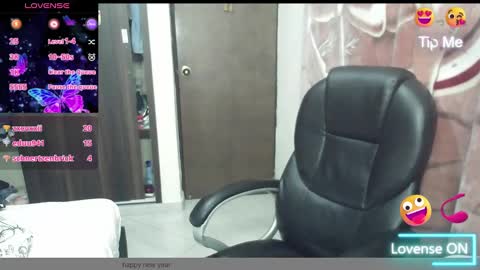 maritsa online show from February 2025 12:39:02 PM