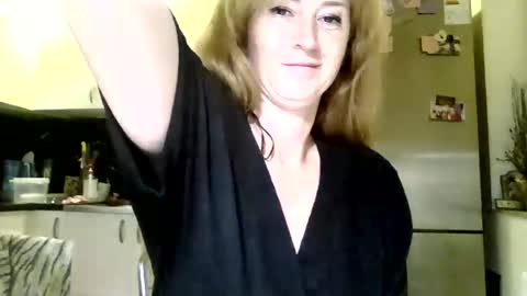 Snapshot of marizafouset chatting on June 2026 11:07:02 PM MarizaFouset online show from June 2026 11:07:02 PM