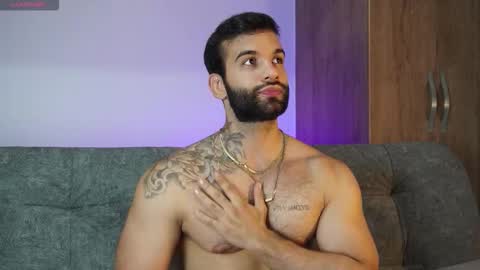 Mark online show from November 2025 10:56:02 PM