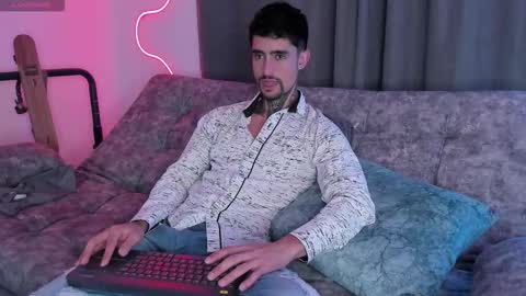 Snapshot of mark_kamper chatting on September 2025 11:38:02 PM mark kamper online show from September 2025 11:38:02 PM