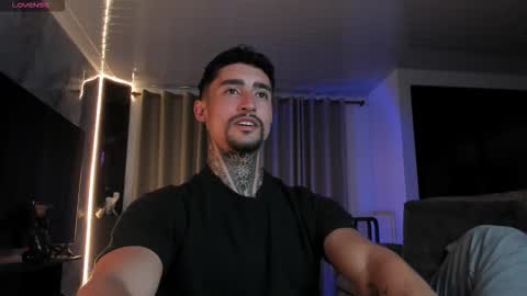 Snapshot of mark_kamper chatting on October 2025 12:33:01 AM mark kamper online show from October 2025 12:33:01 AM