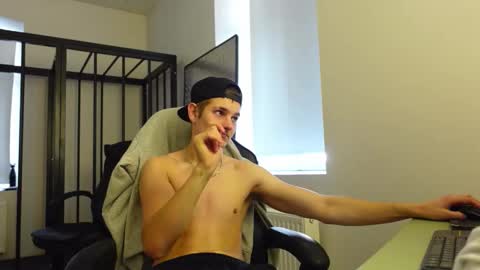 Snapshot of mark_karson chatting on October 2025 08:44:02 AM MARK KARSON online show from October 2025 08:44:02 AM