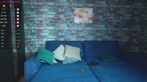 Mark online show from February 2025 04:10:01 AM