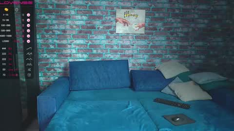 Mark online show from February 2025 06:43:02 AM