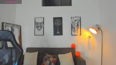 mark_x23 online show from October 2025 01:13:02 AM