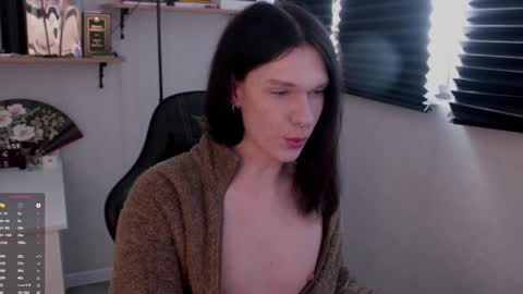 Mark online show from February 2025 01:03:02 PM