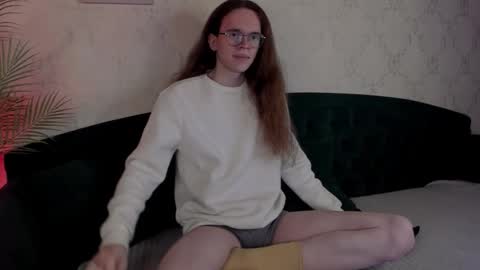 Snapshot of markglover chatting on November 2025 10:15:02 AM Mark online show from November 2025 10:15:02 AM