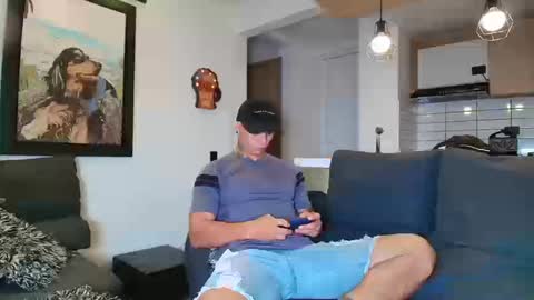 Sebastian online show from September 2025 11:39:02 PM