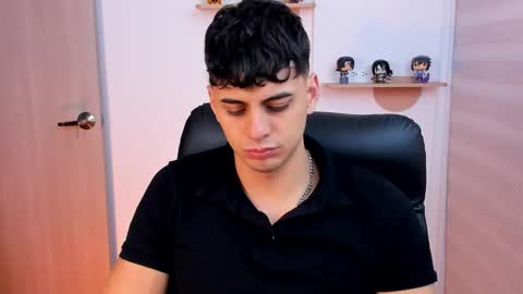 MARK online show from December 2025 03:03:02 AM